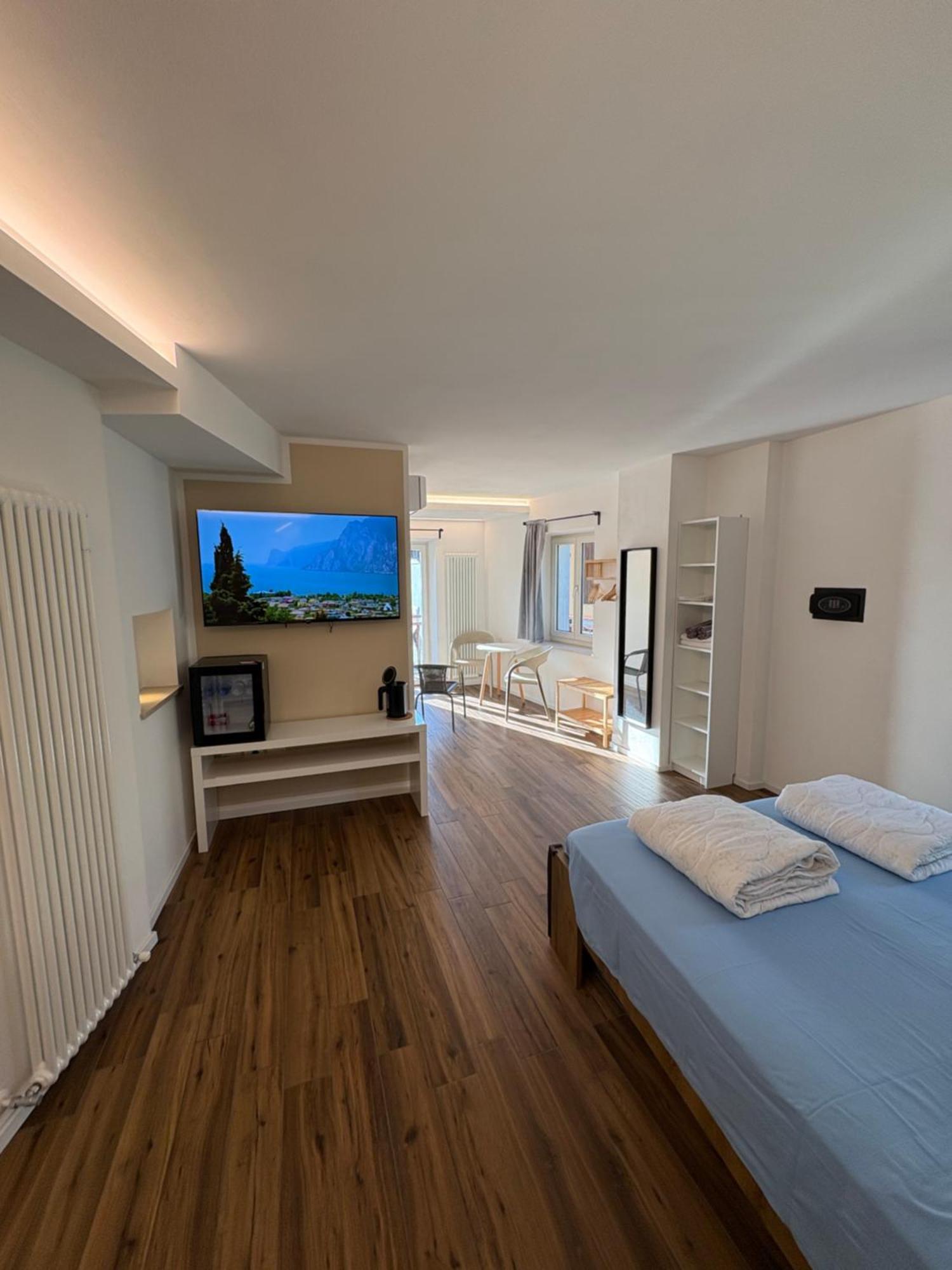 Casa Pitem Torbole Sul Garda Quarto foto