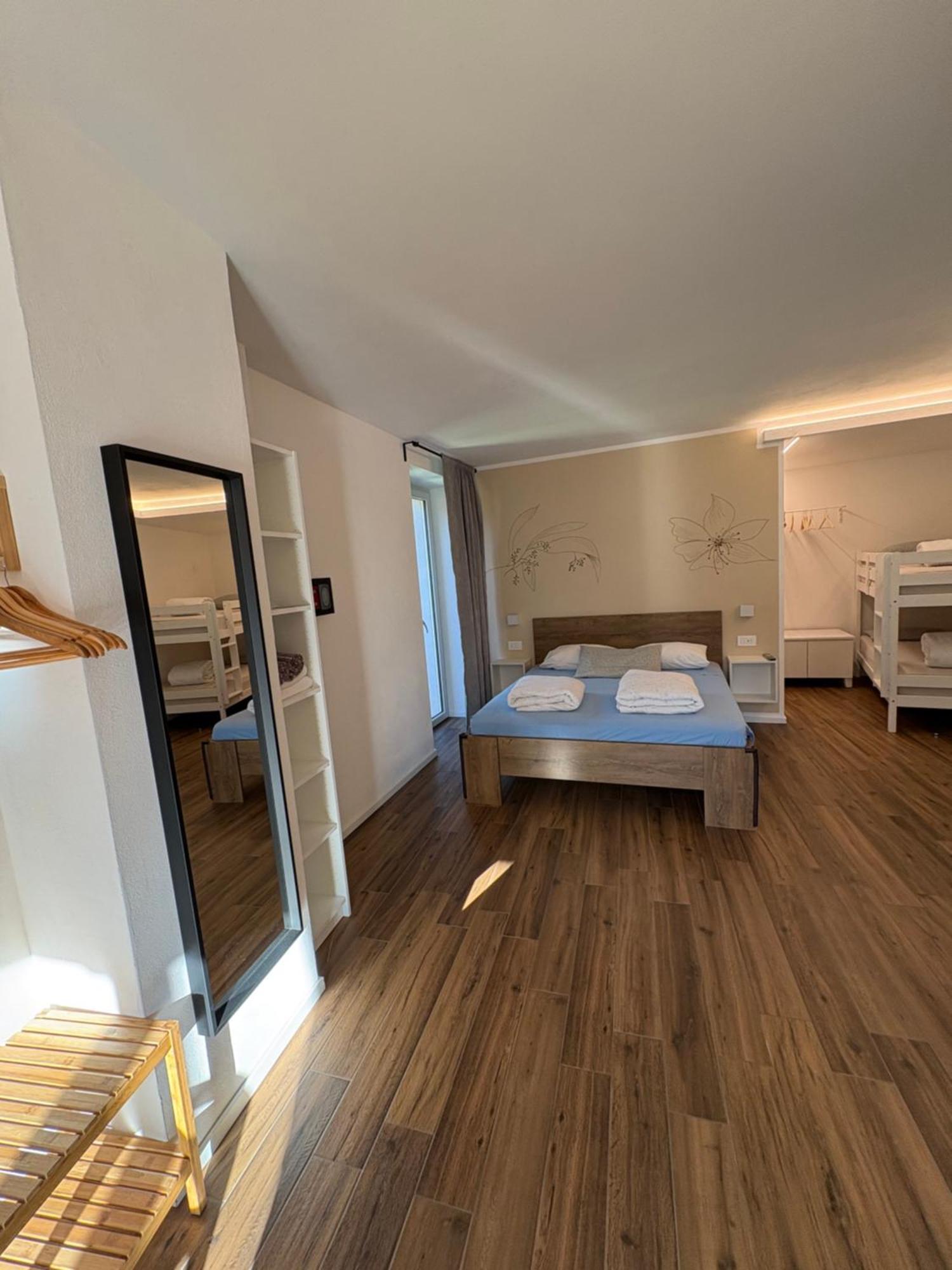 Casa Pitem Torbole Sul Garda Quarto foto
